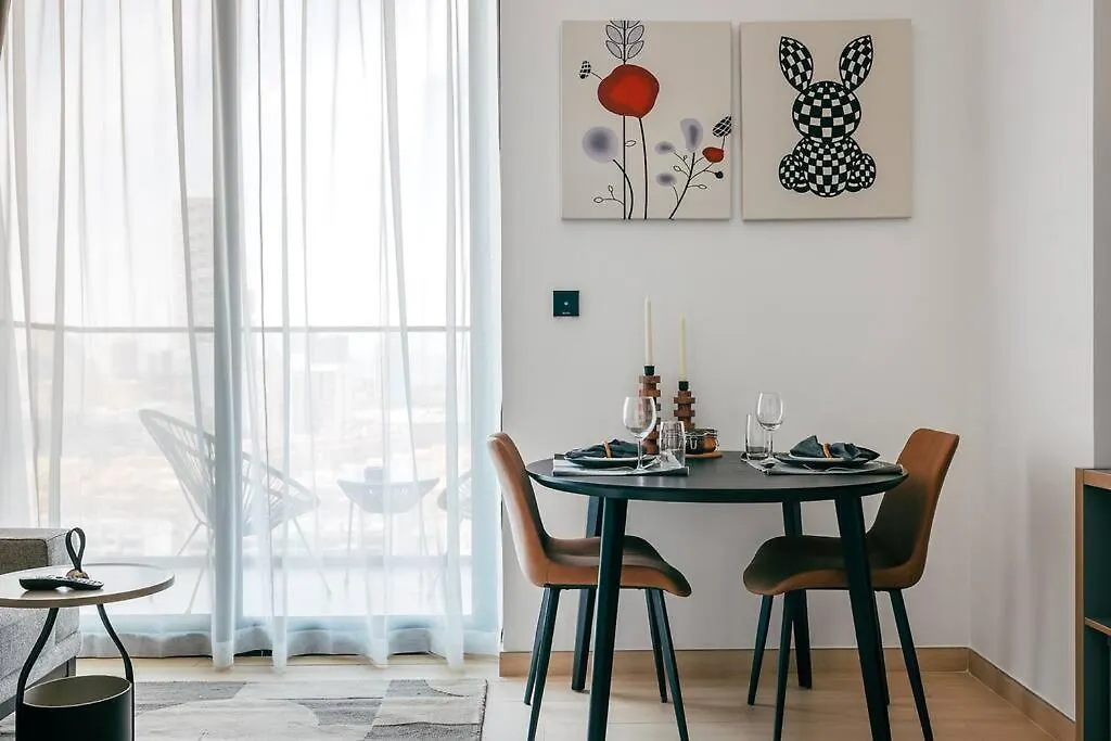 Apartment Beautiful 1Br City View Dubai