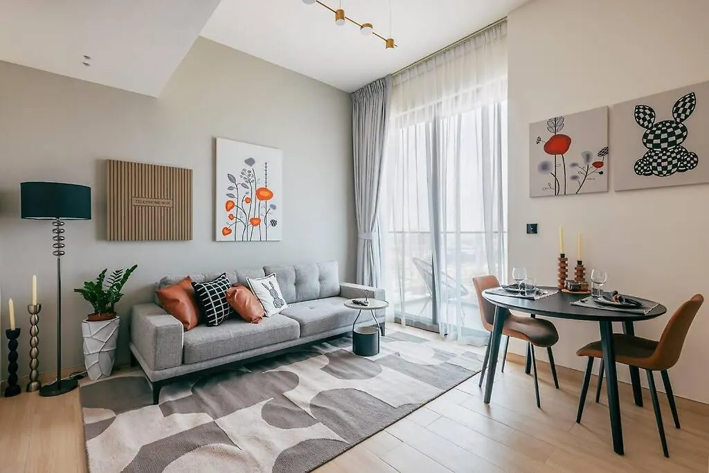 Apartment Beautiful 1Br City View Dubai